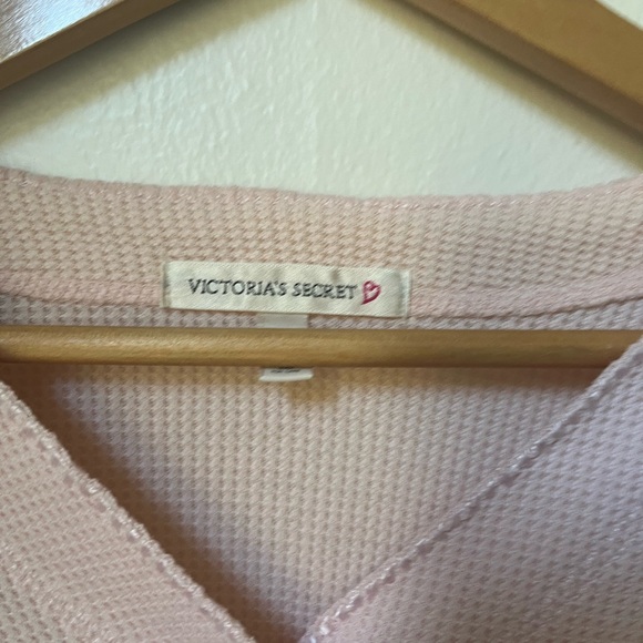 Vintage Victoria secret’s cardigan top - Picture 2 of 4